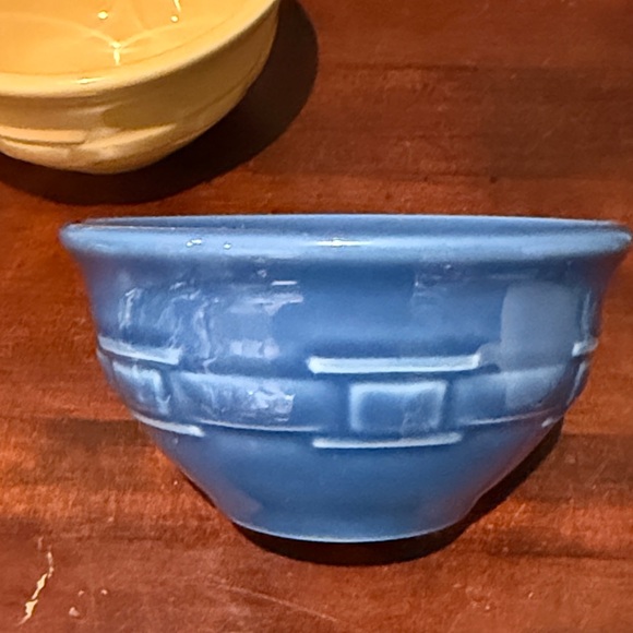 Set of 2 Longaberger Dessert Bowls Woven Traditions, Butternut Yellow and Blue - Picture 9 of 12